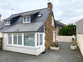 Maisonnette à 150m du centre-ville et des commerces à PERROS-GUIREC - Réf 922